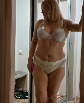 Вероника, 38 лет, 4 размер груди